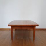 Large Scandinavian extendable coffee table