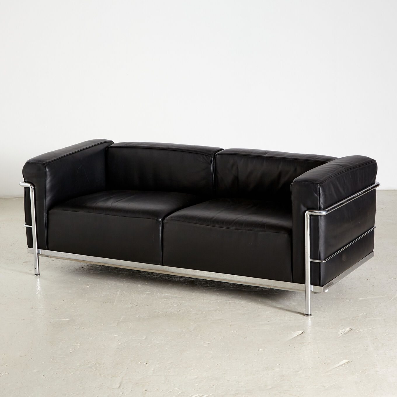 Canap LC3 Le Corbusier Cassina Selency canap-lc3-le-corbusier-cassina-selency