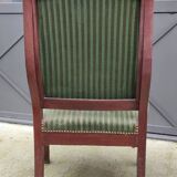 Fauteuil en velours vert