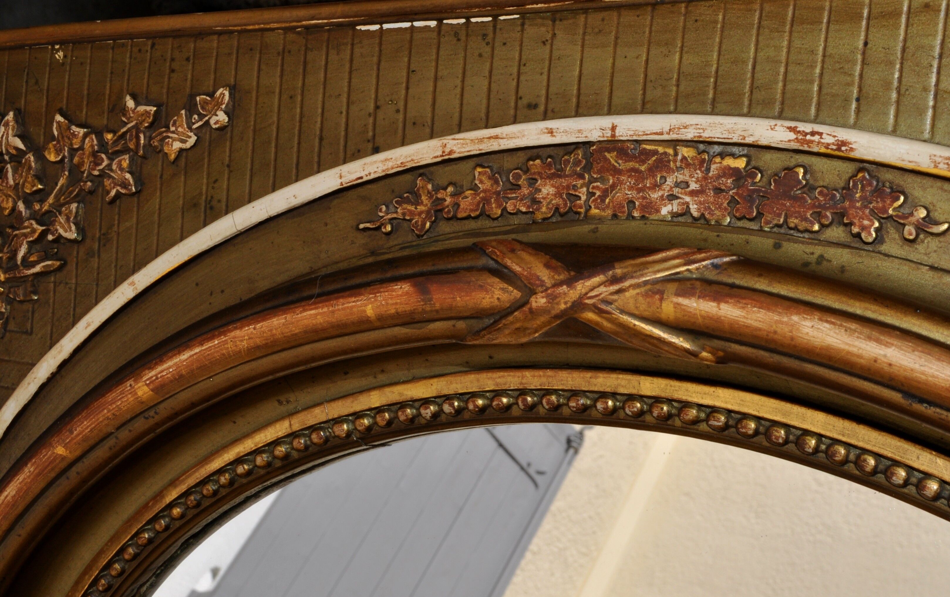 Large mirror ovle original ivy decoration 50x60cm