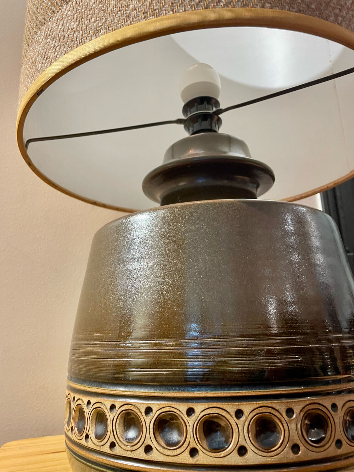 Ceramic English lamp
