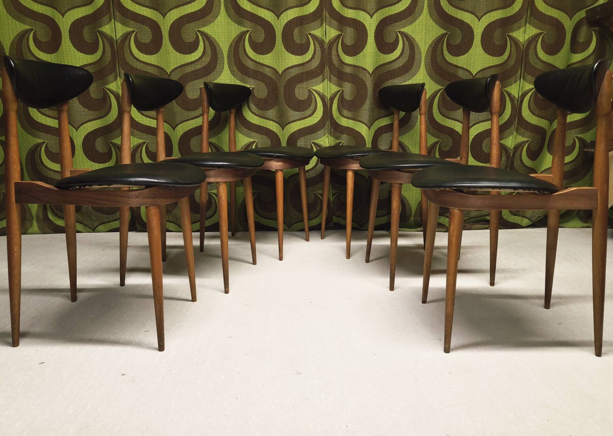 6 Vintage Unicorn Baumann Chairs 1960