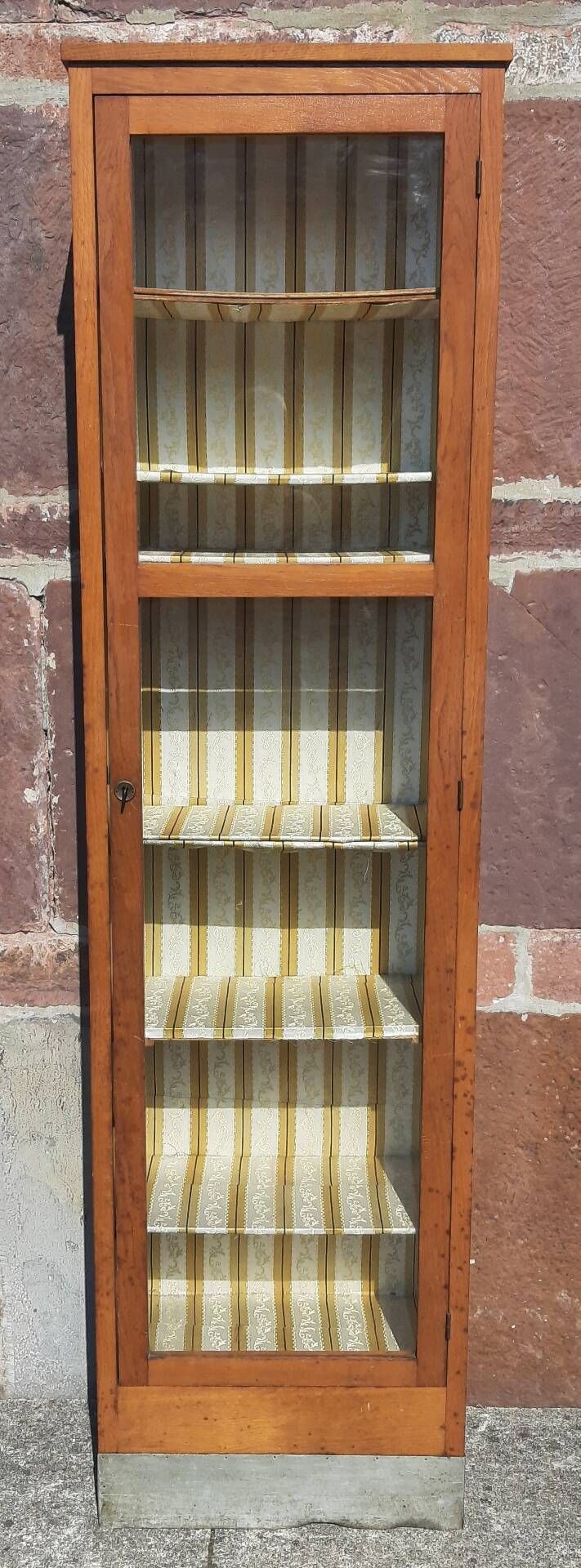 Display cabinet (Height 2.10m)