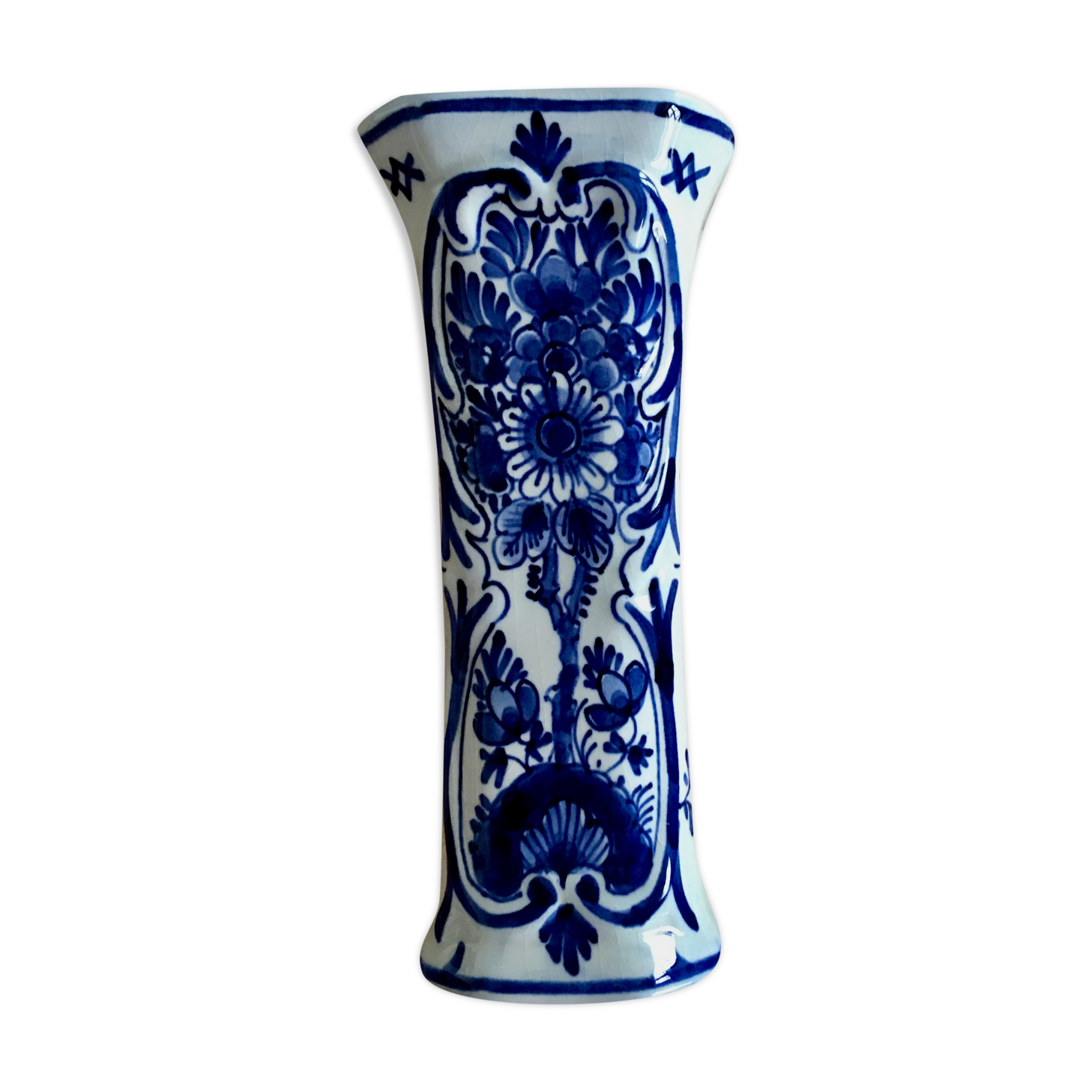 Blue vase Delft