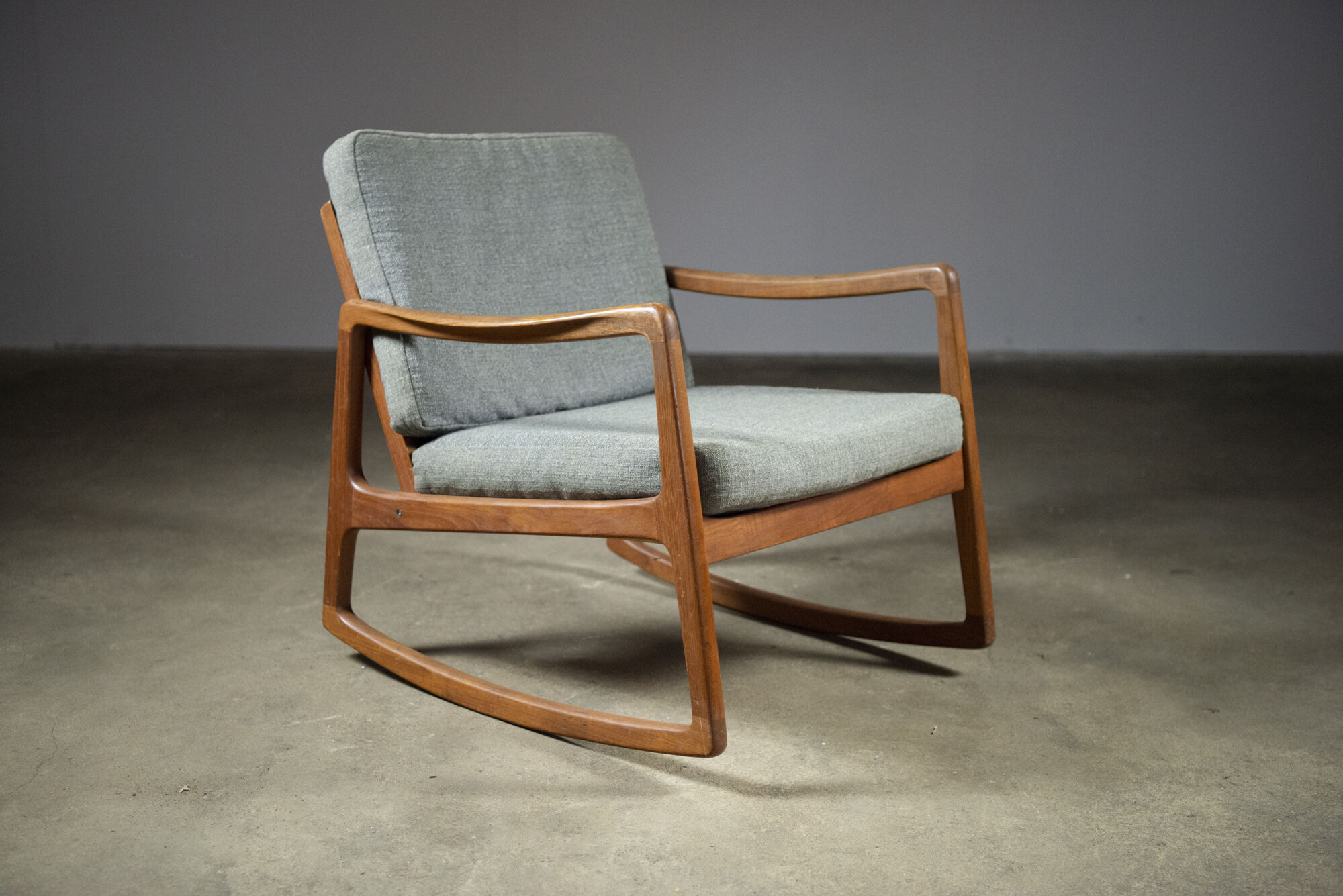 Rocking chair Olé Wanscher