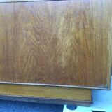 Store window counter
