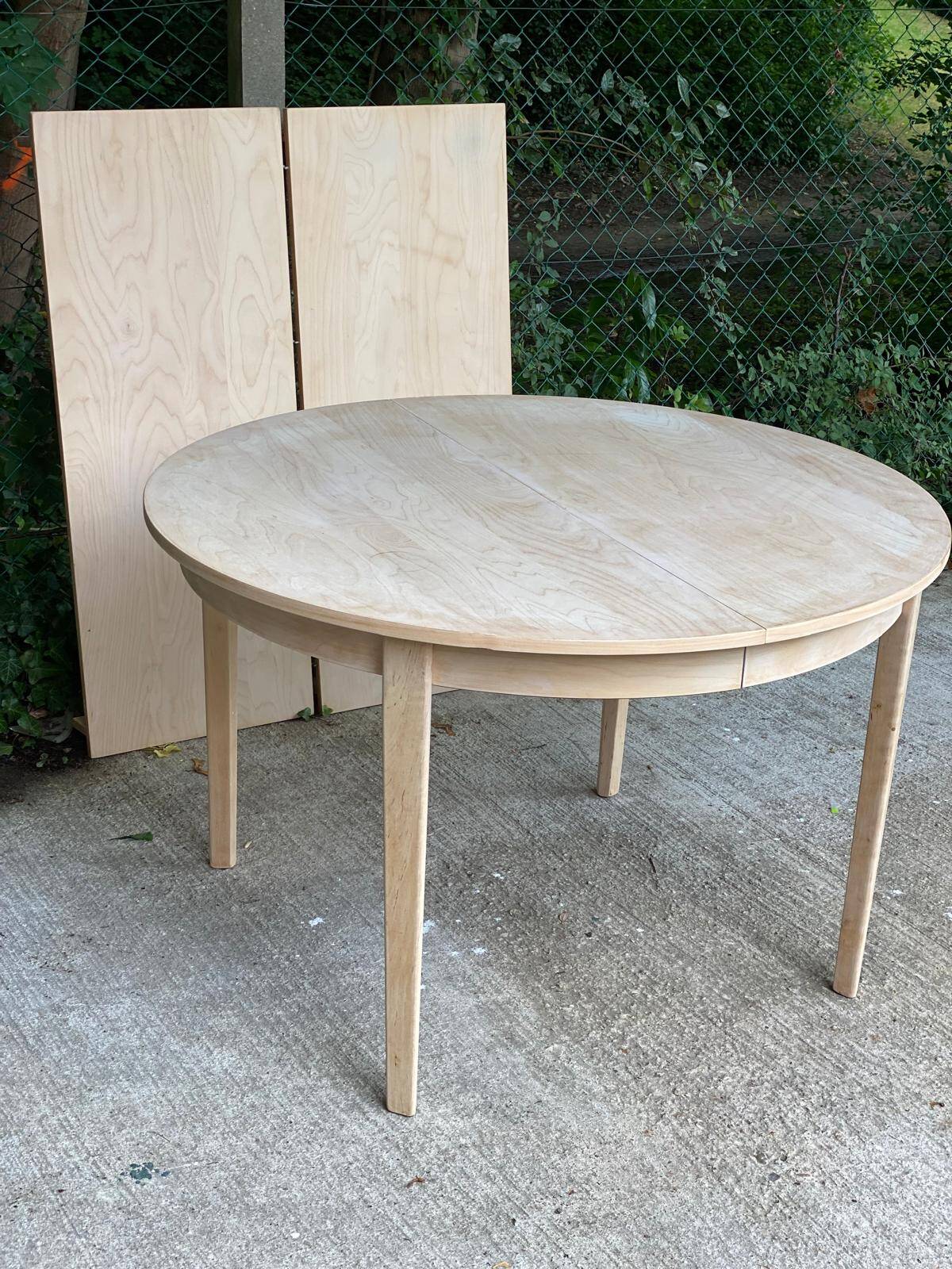 Table à manger scandinave ronde extensible rénovée en bois brut 210cm