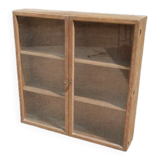 Showcase, furniture to hang