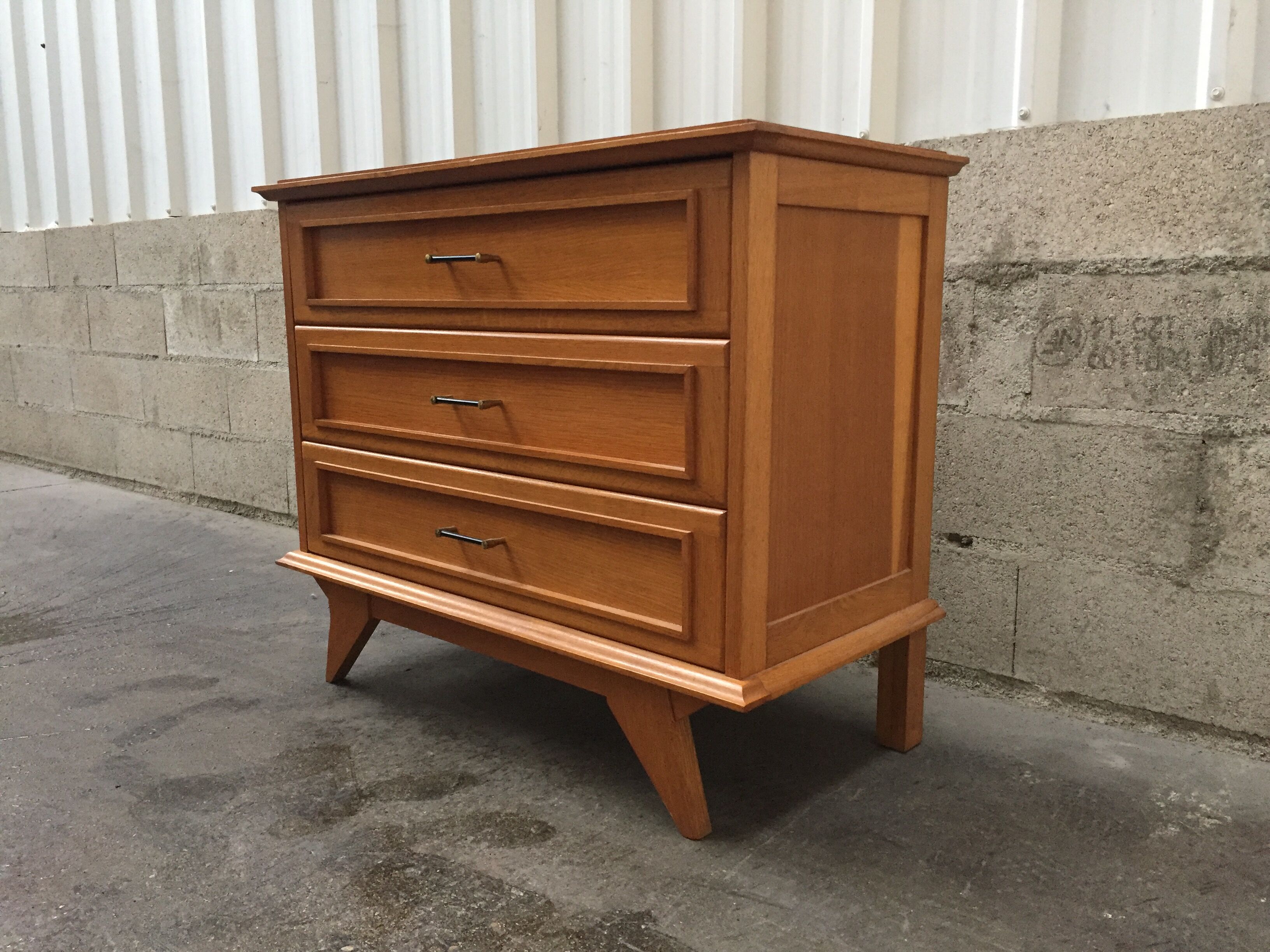 Vintage dresser