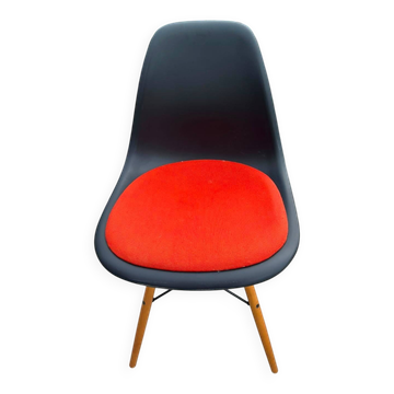 Chaise Eames Vitra