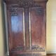 Armoire en chene sculptee du xviii ème siecle