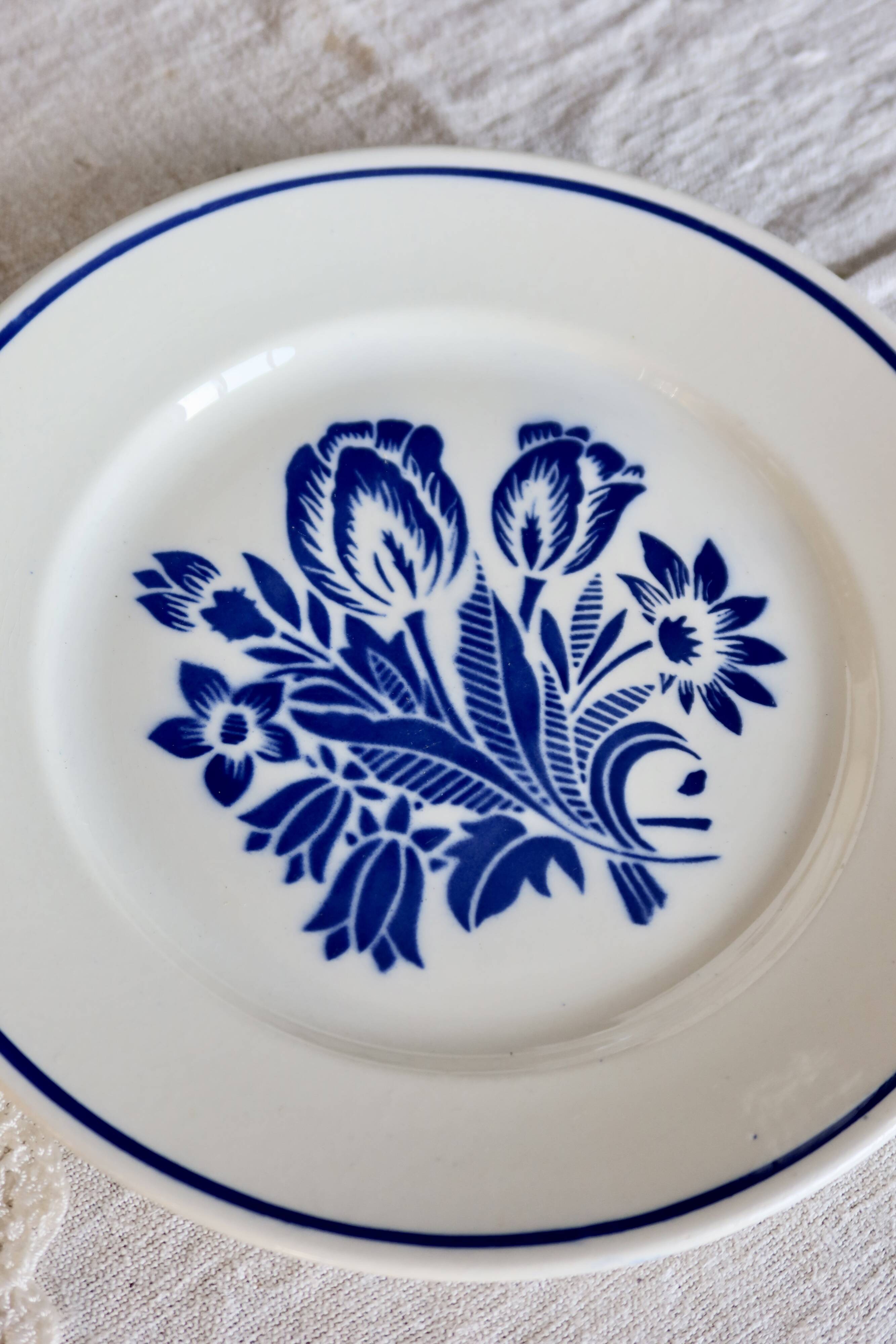 Assiette à dessert ancienne faïence Badonviller – Décor fleurs bleues