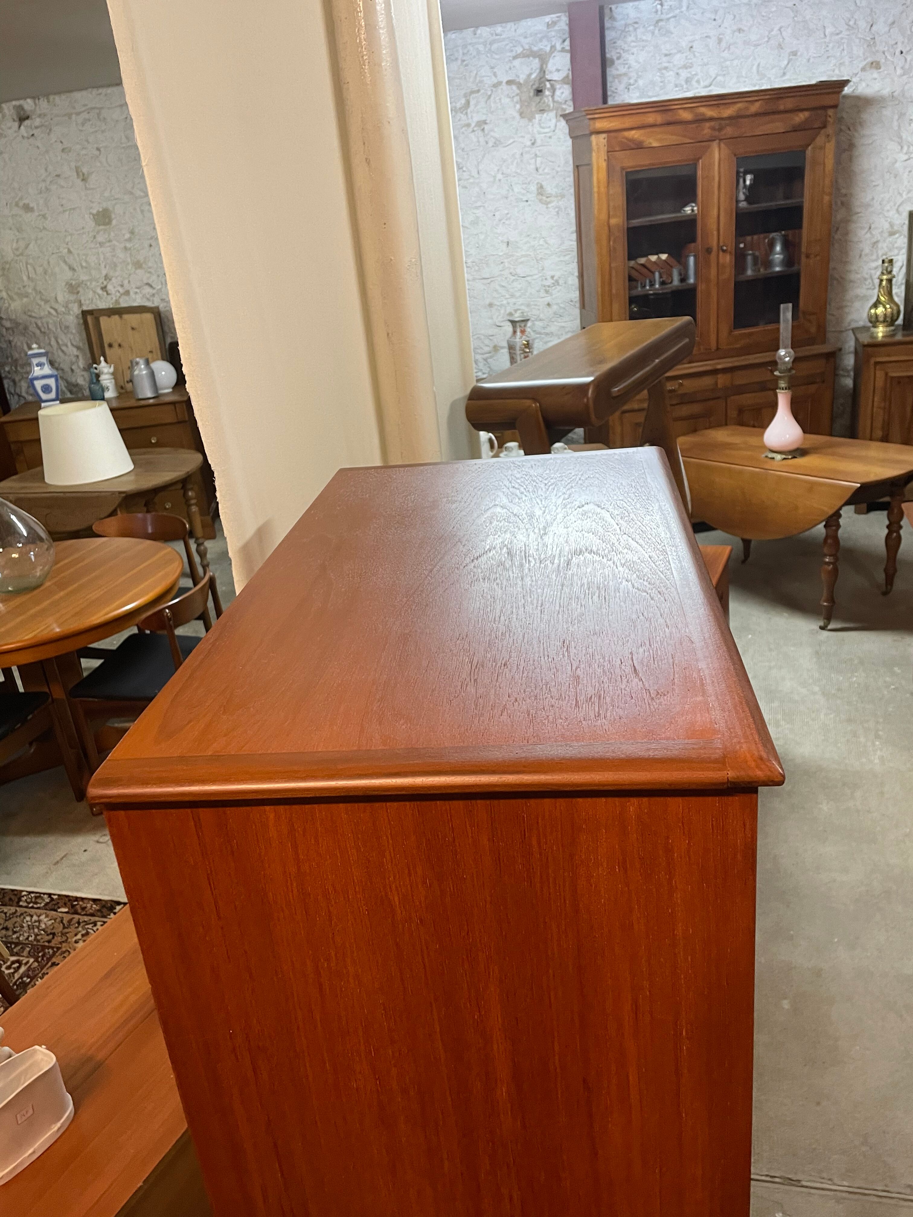 Vintage chess of drawer