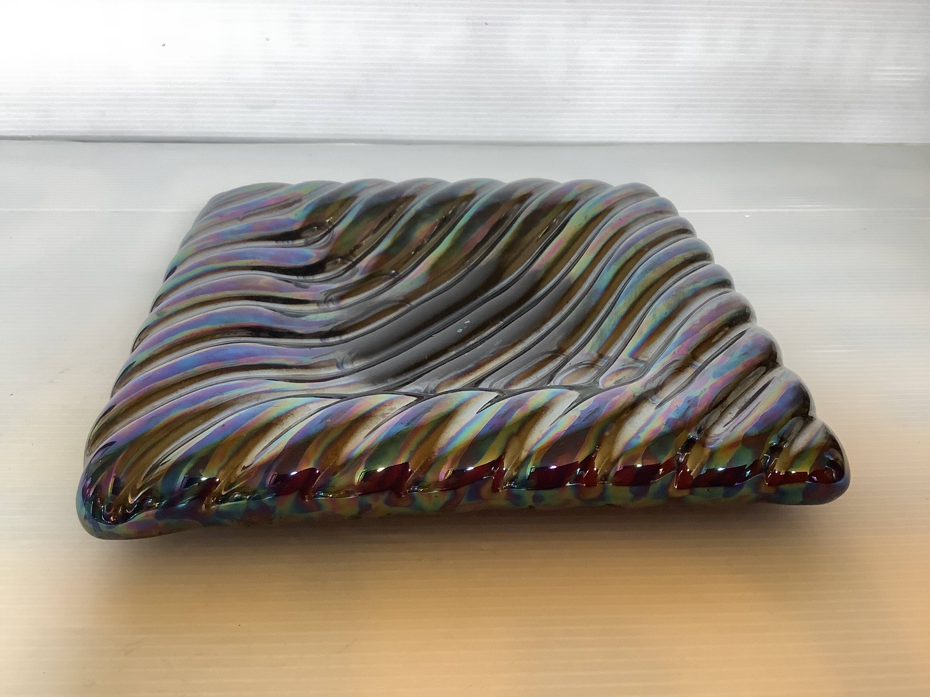 70s iridescent black pocket emptier