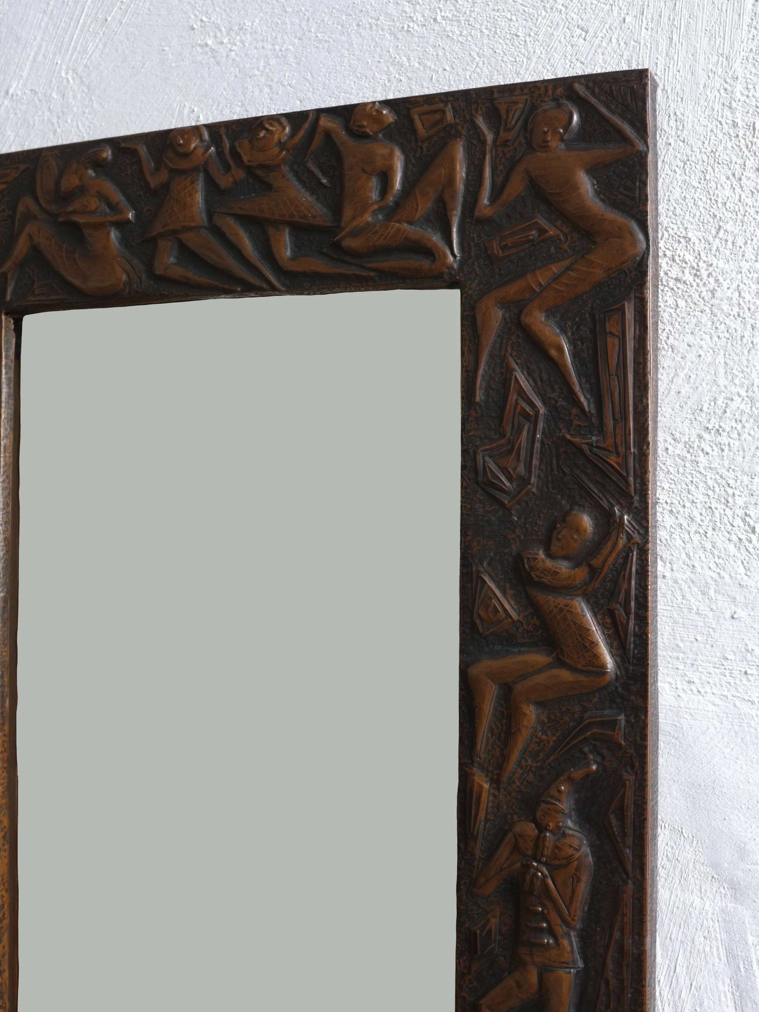 Copper relief wall mirror | Bragalini Angelo style | Italy | 1970s