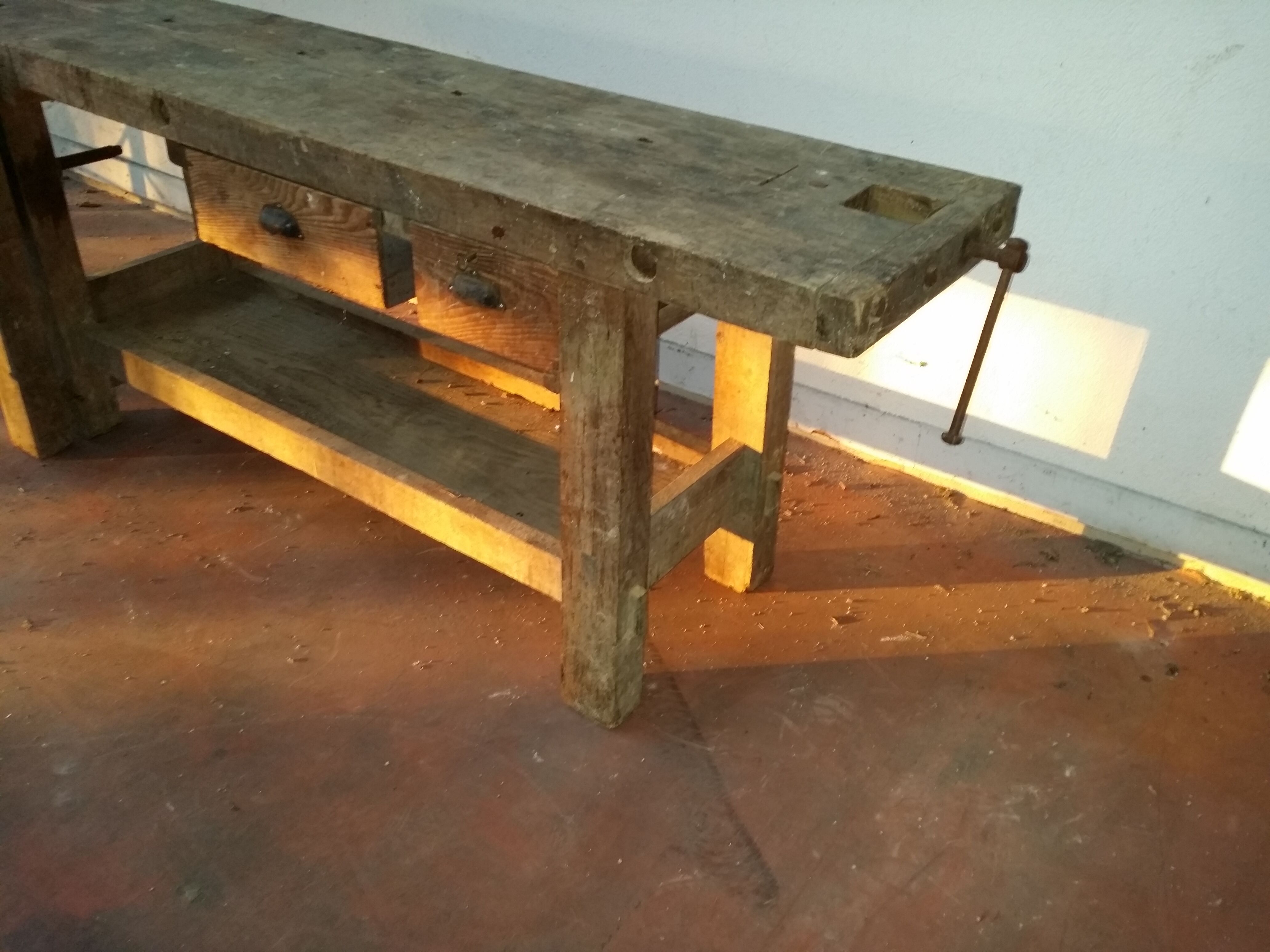 Carpenter workbench