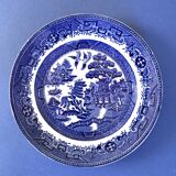 Set of 2 plates 22.50cm and 2 plates 19.50cm JT&S Crown Pottery Longton warranted willow pattern