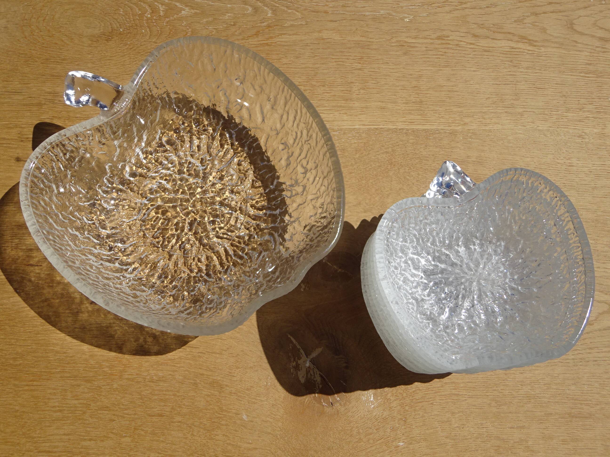 Ramequins et saladier en forme de pomme