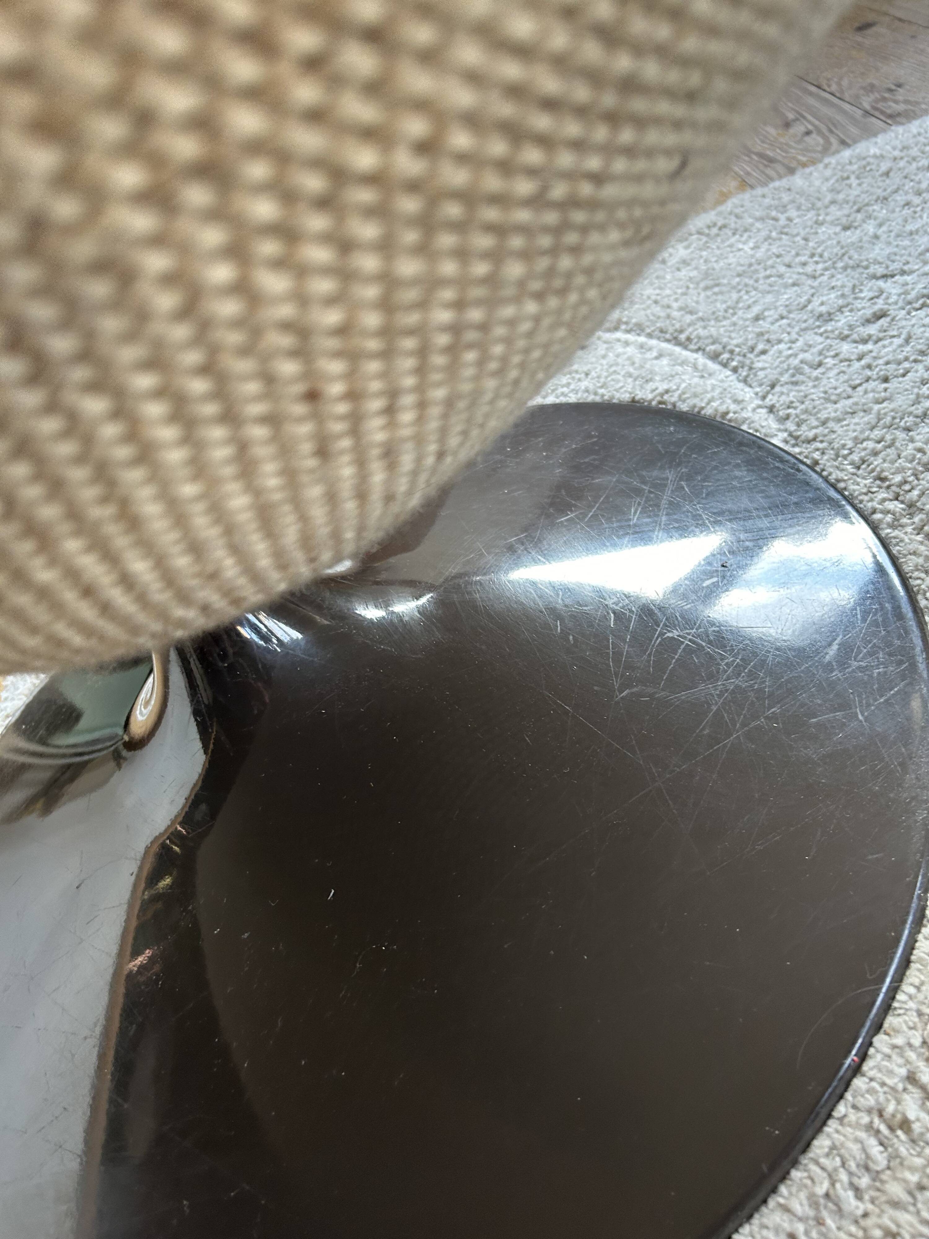 Pierre Paulin F422 Artifort Swivel Globe Armchairs