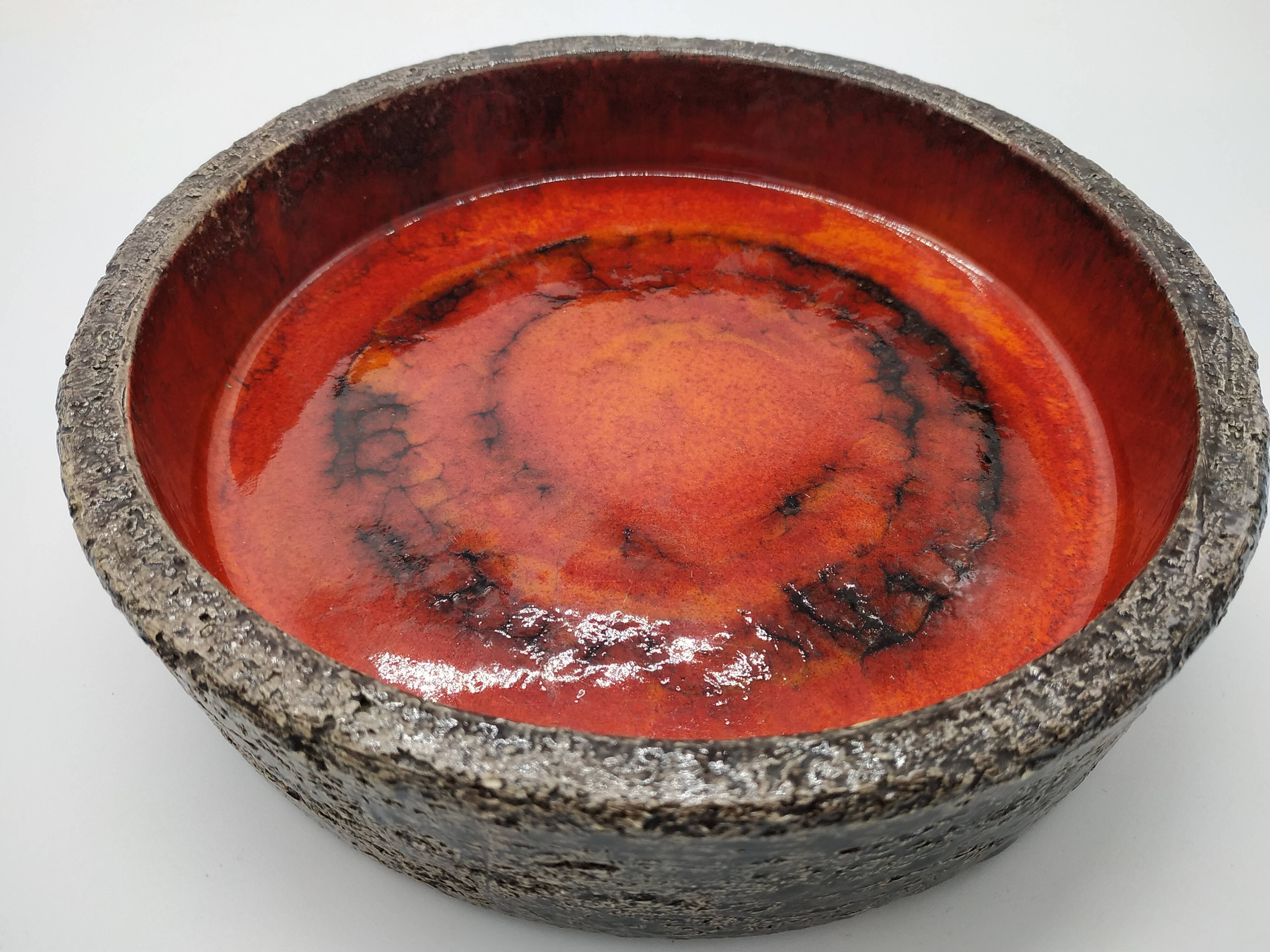 Brutalist cut in orange and red enamelled sandstone