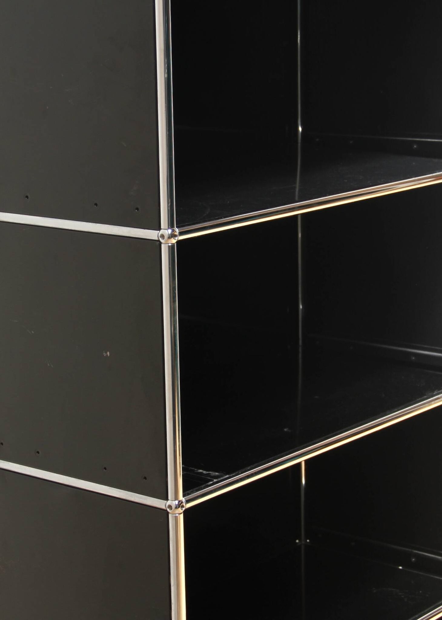 USM Haller storage unit
