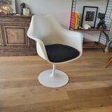 Tulip knoll armchair