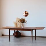 Vintage teak dining table – extendable Scandinavian design