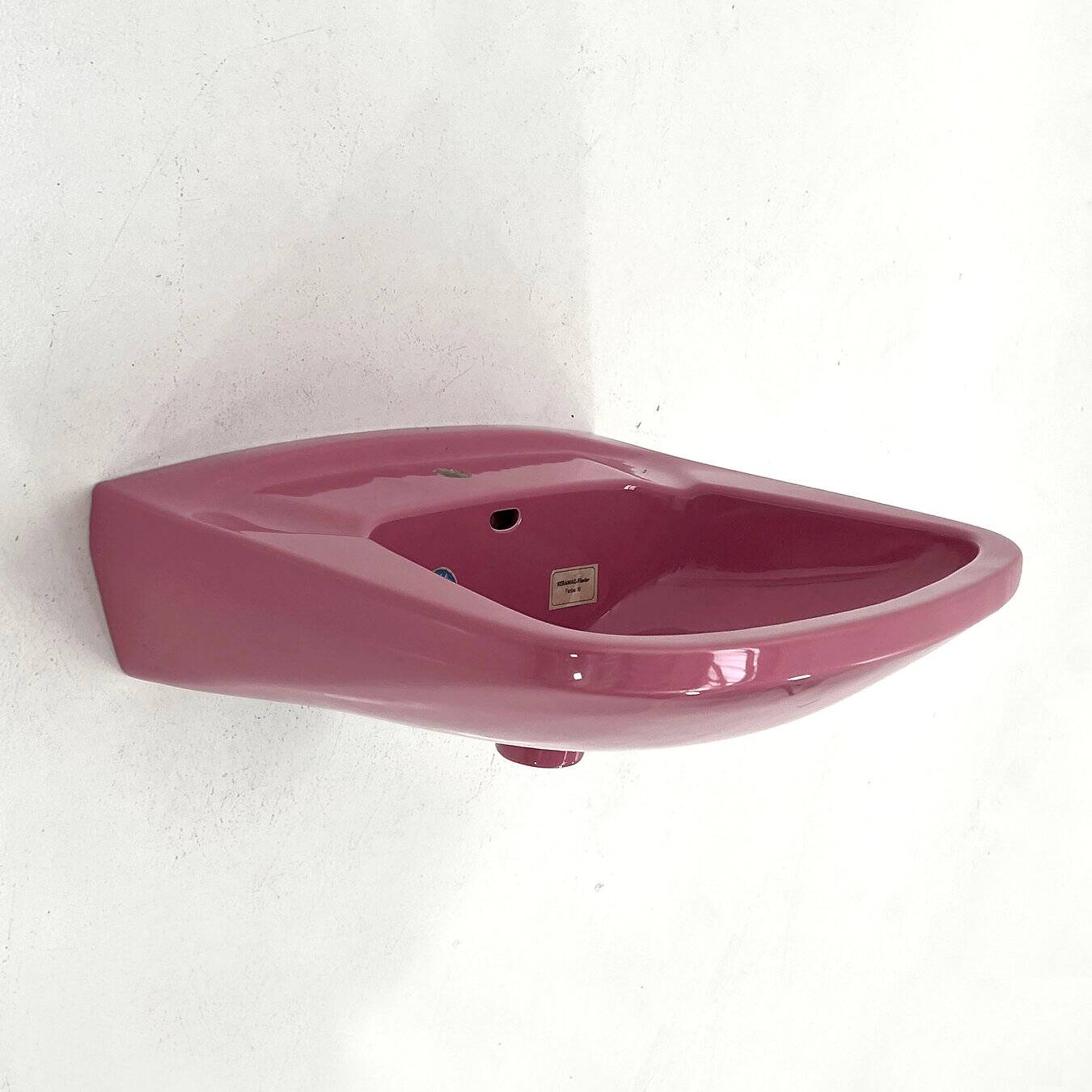 Pair of sinks, 1 mustard and 1 pink from Keramag Keravit, 1980.