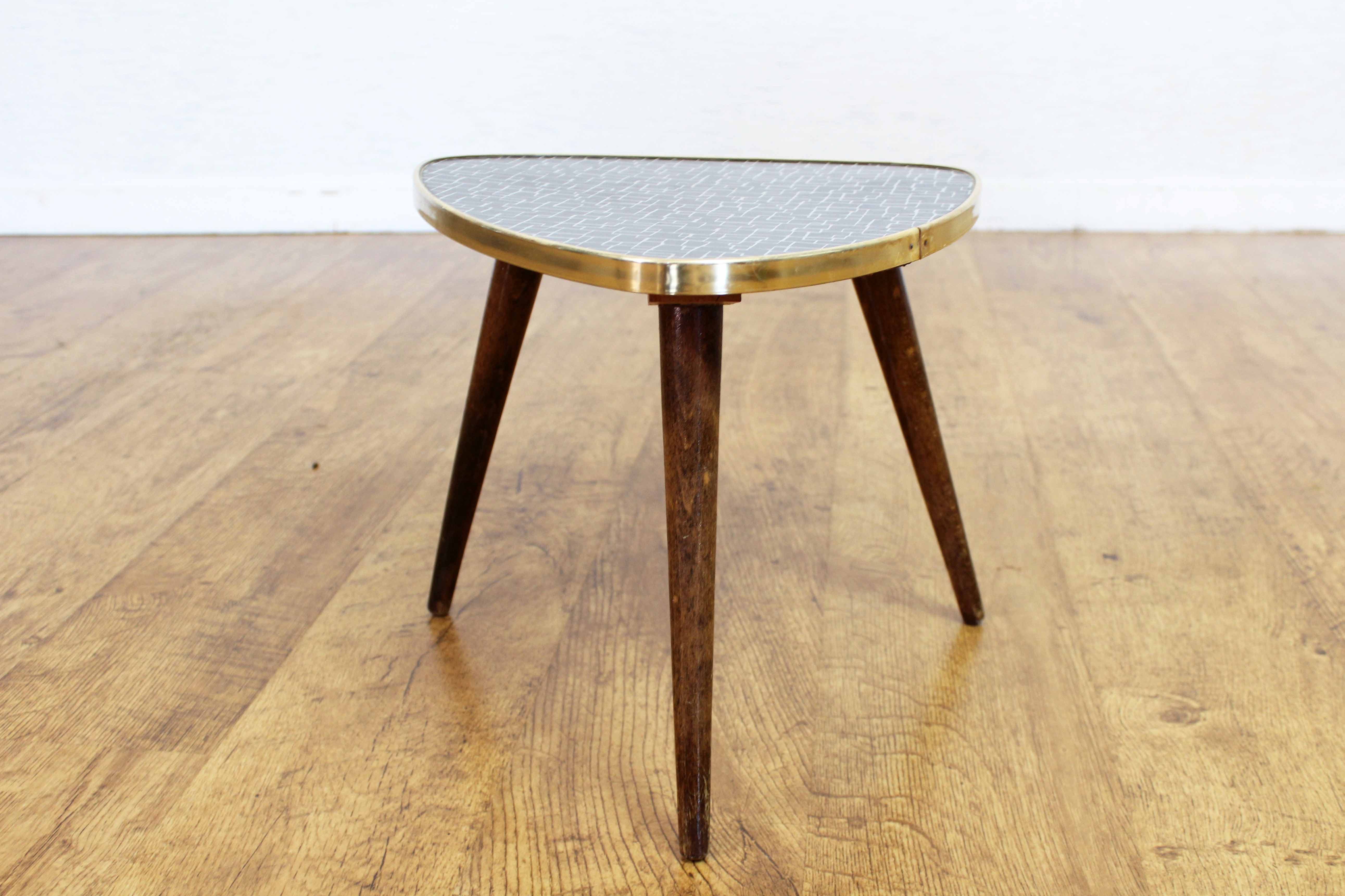 Vintage tripod pedestal table