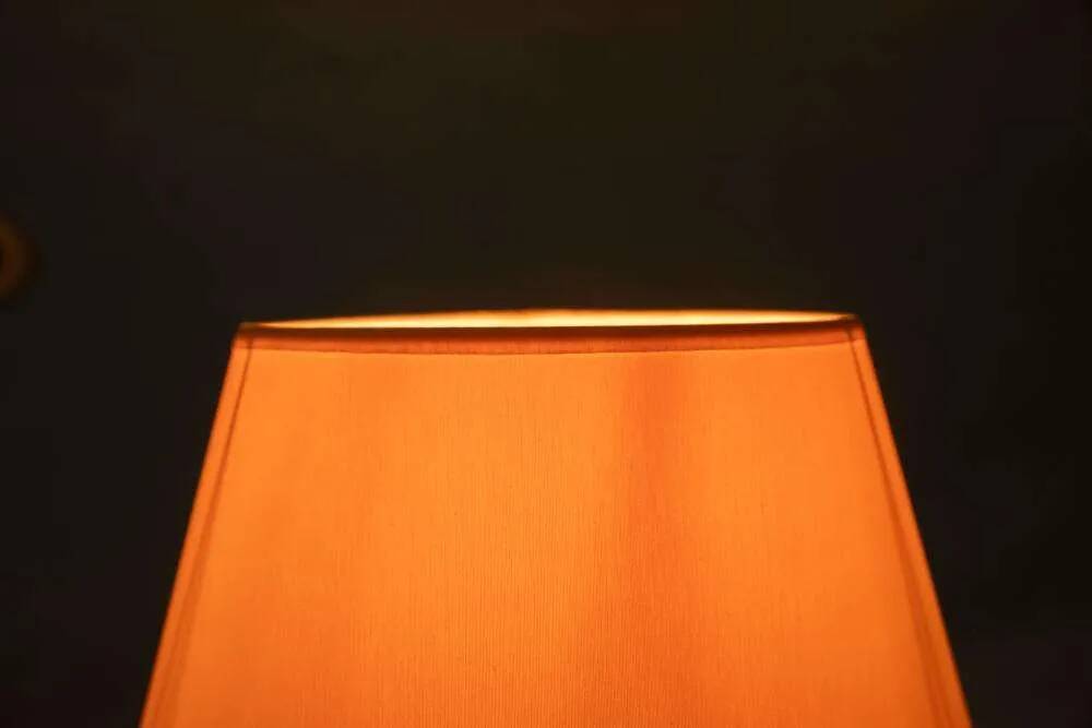 Vintage bedside lamp from the sixties, brass and natural stone Boho.