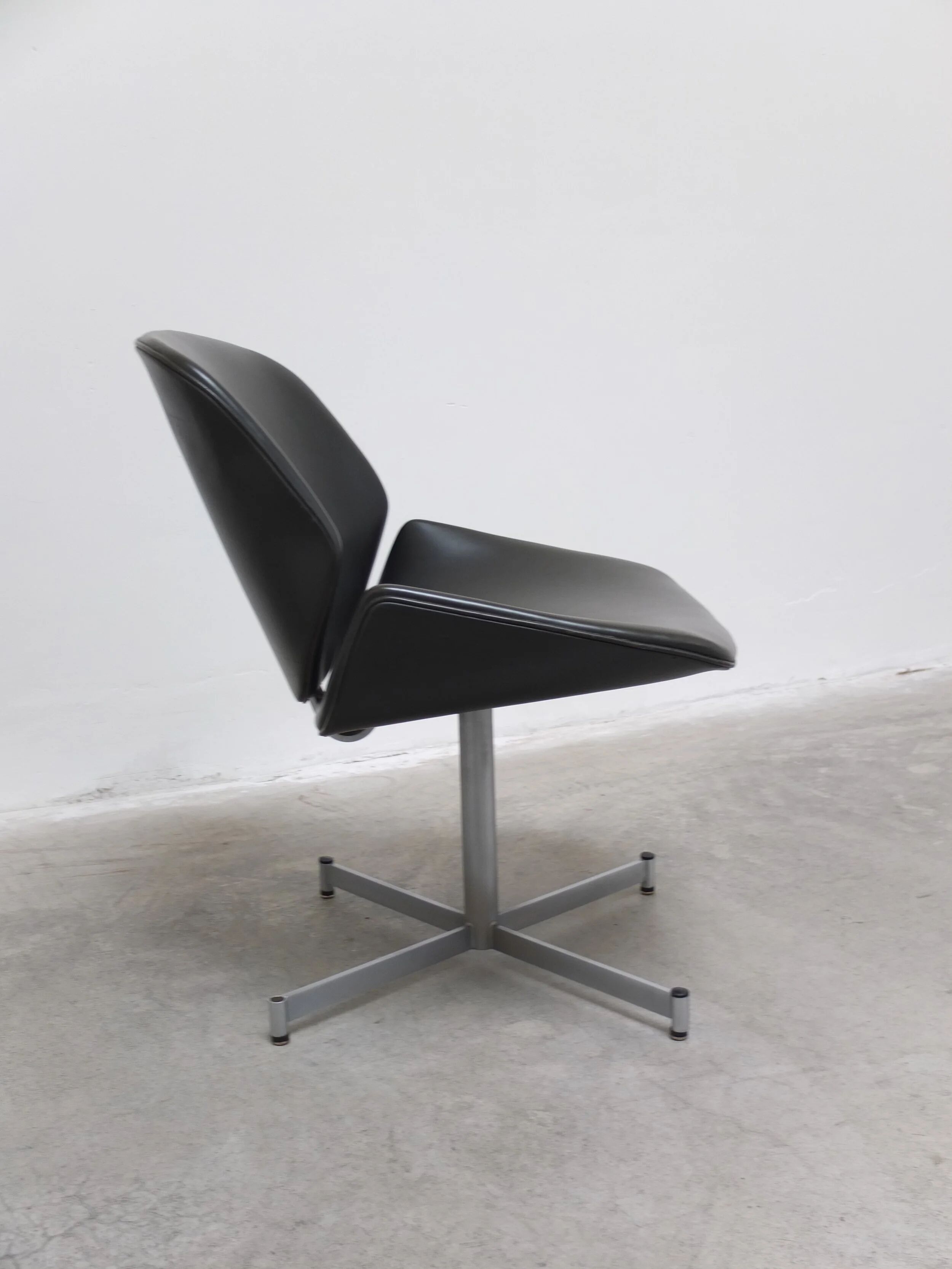 Mid-century 'Exquis' side chair by Geoffrey Harcourt for Artifort, 1967