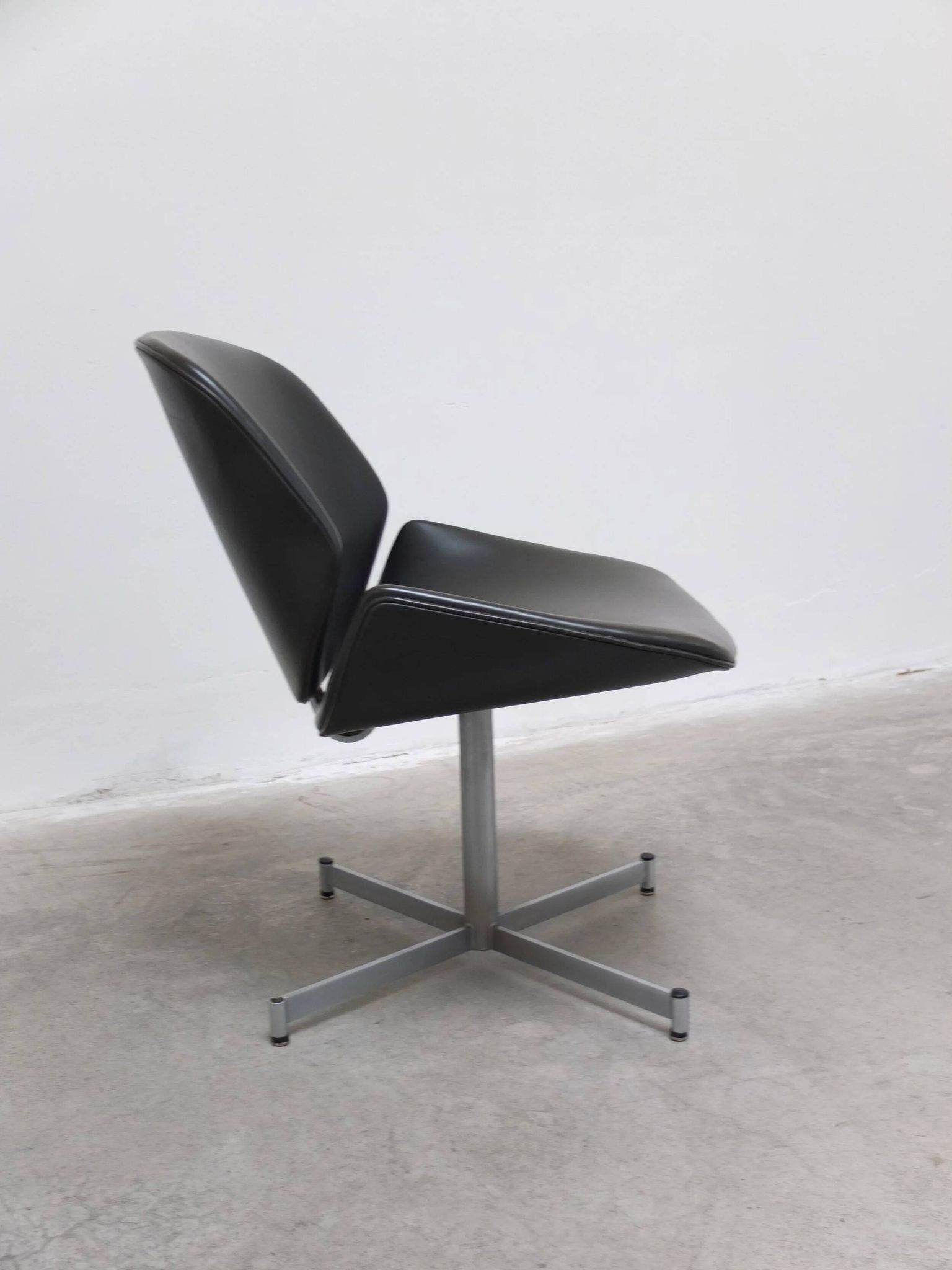 Mid-century 'Exquis' side chair by Geoffrey Harcourt for Artifort, 1967