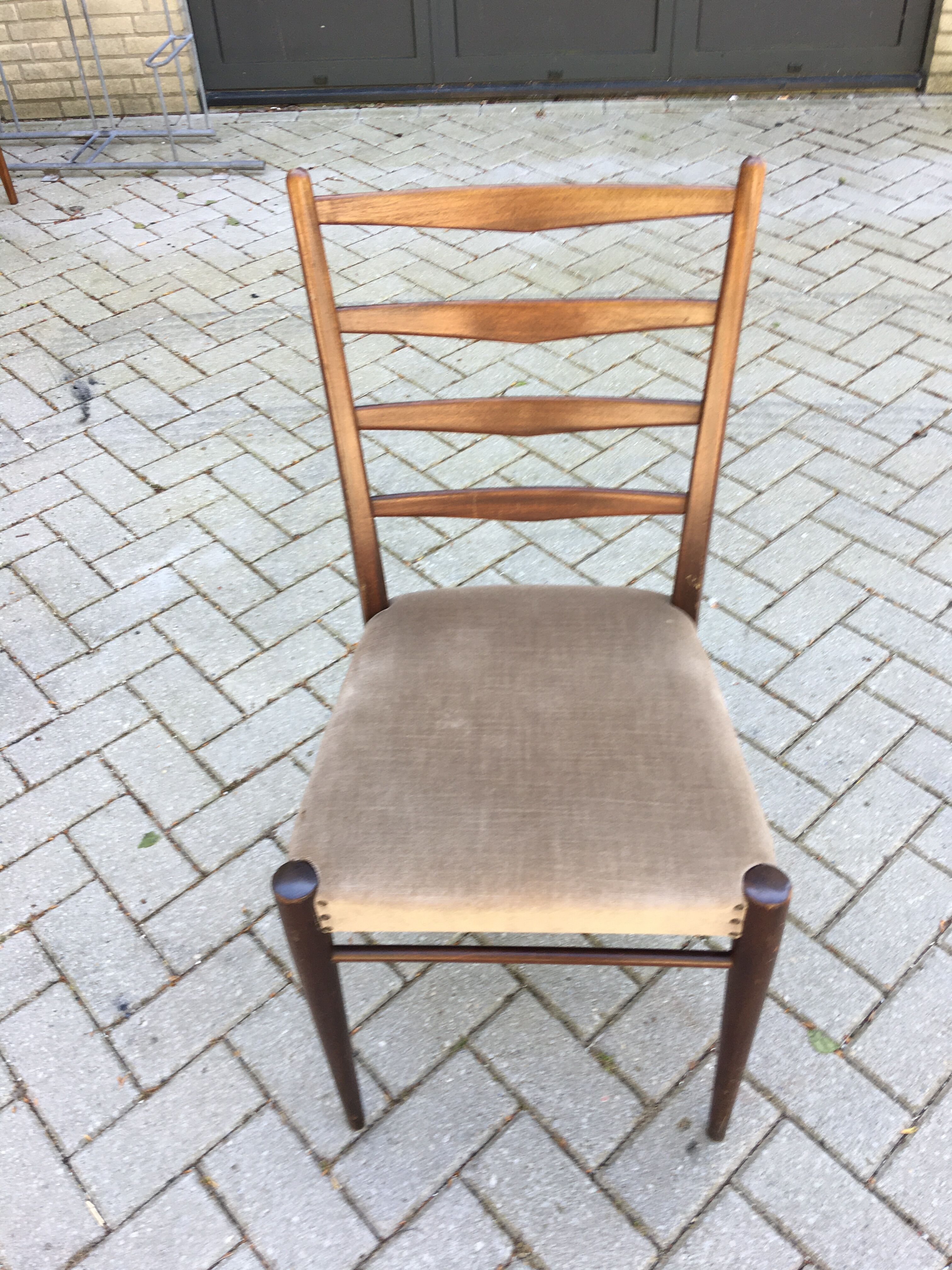 Cees Braakman ST09 chairs for Pastoe 1952