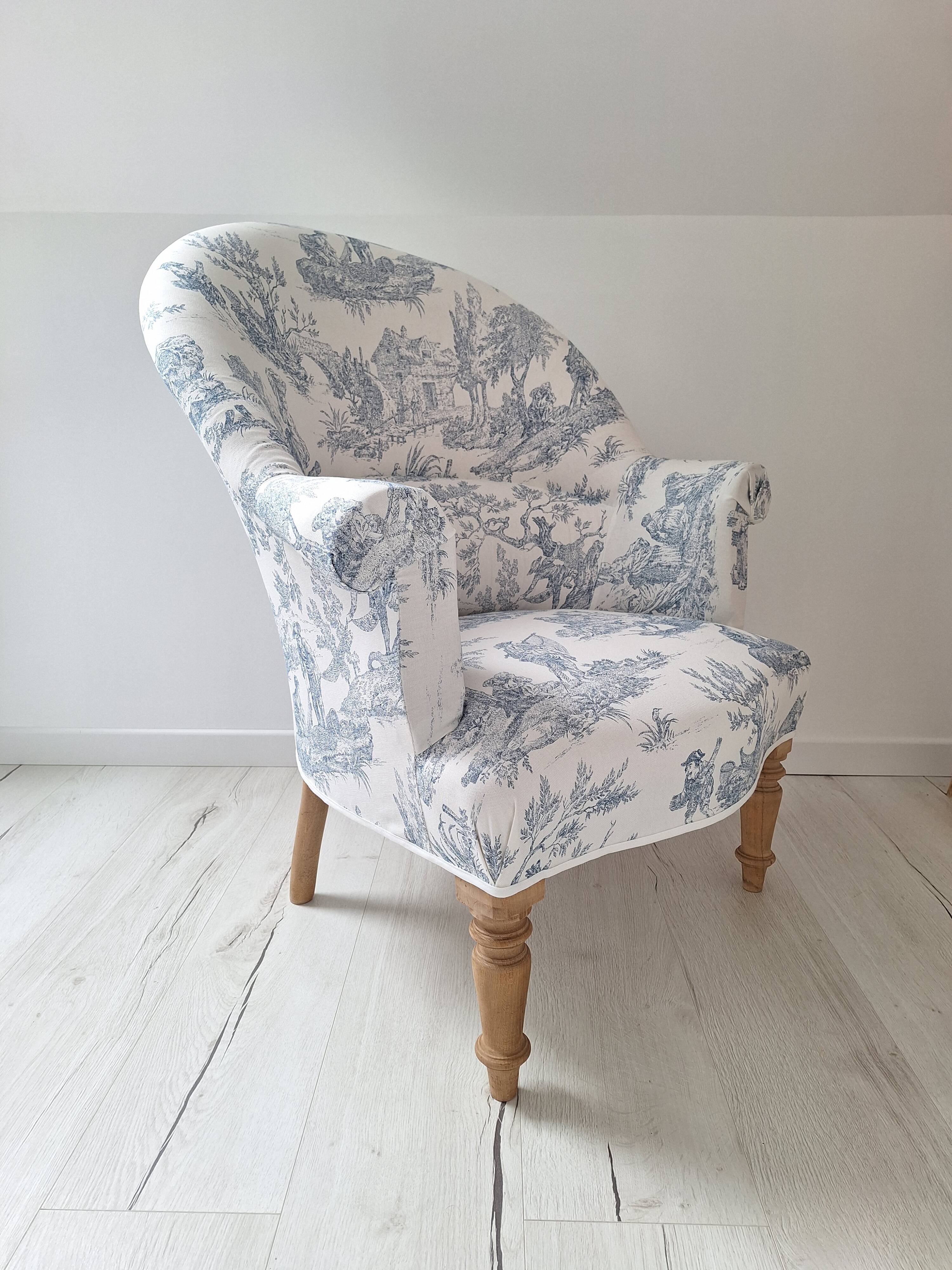 Blue toile de jouy toad armchair