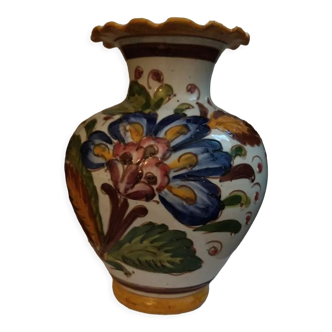 Pottery vase