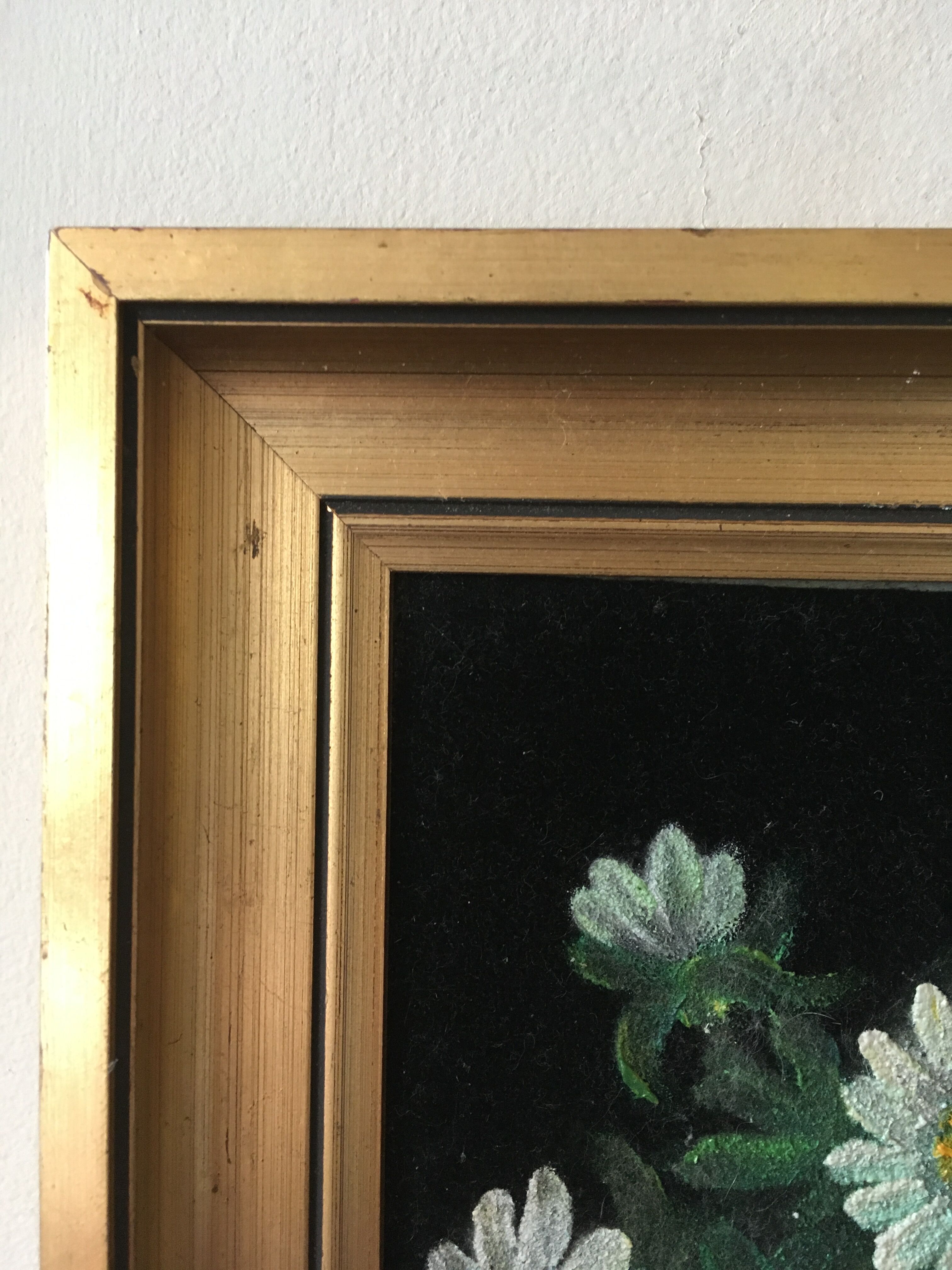 Painting bouquet of white flowers golden frame
