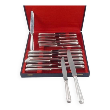 Alfénide Christofle Louvois Shell, 24 knives: 12 dinner knives + 12 cheese knives.