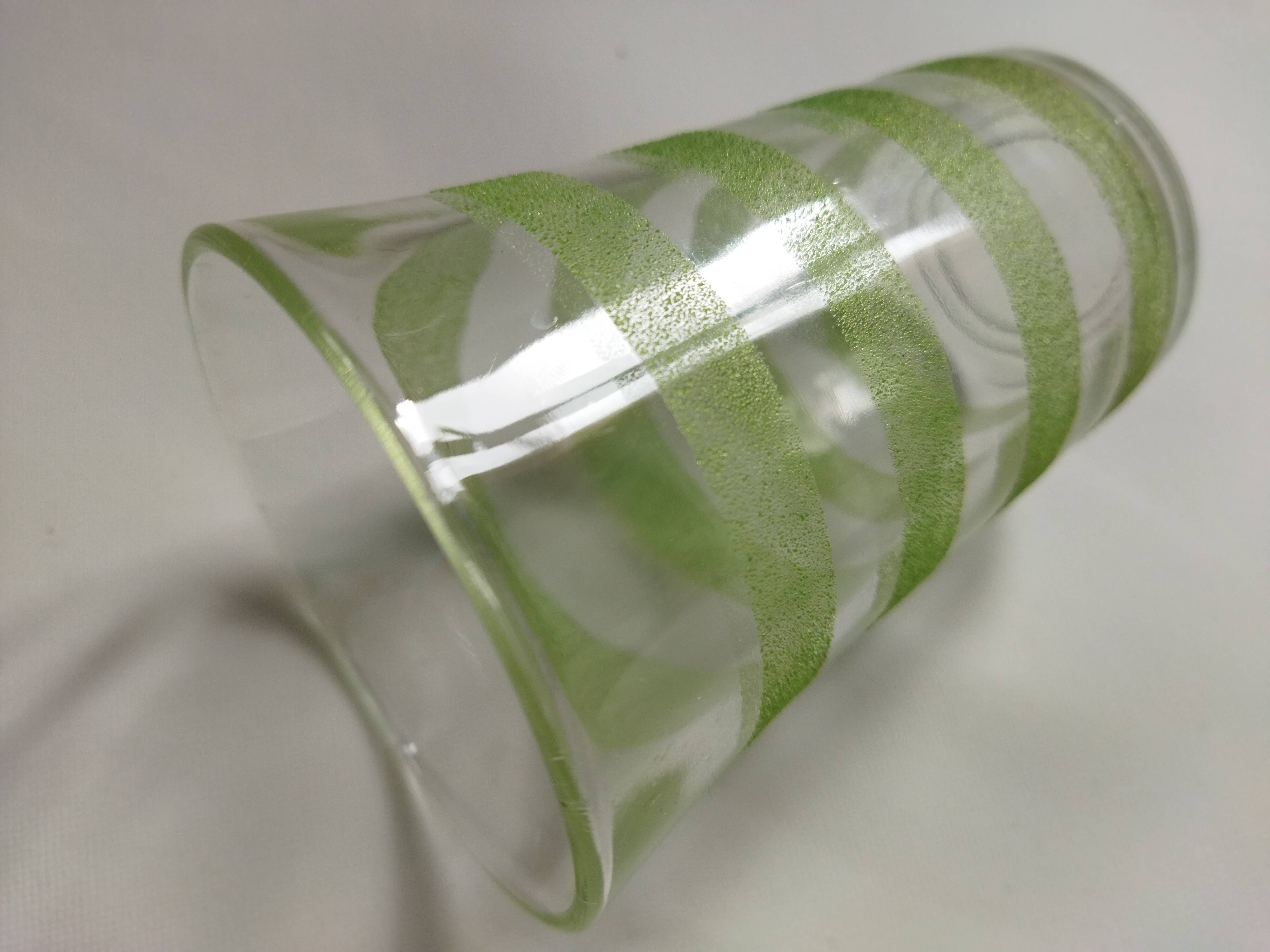 Deux verres granités VHF