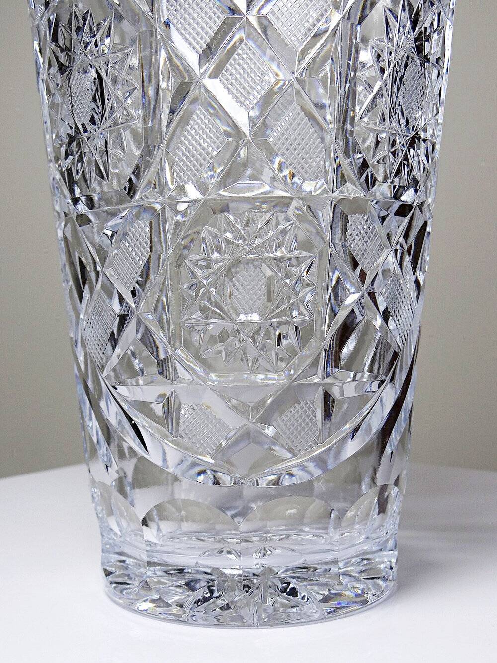 Large vintage cut and molded crystal vase, 1980-2000, Bohemia, Czechoslovakia