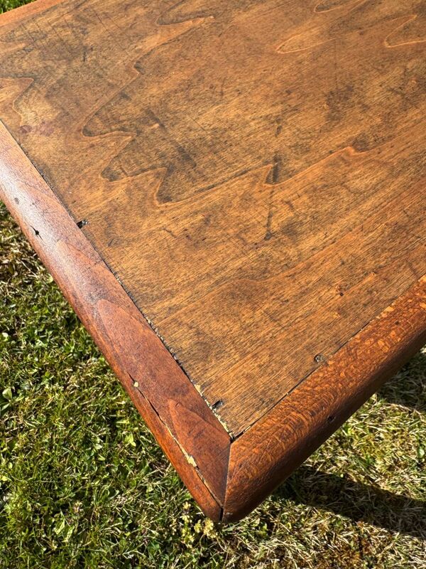 Table d’appoint d’inspiration Asiatique milieu XX siècle