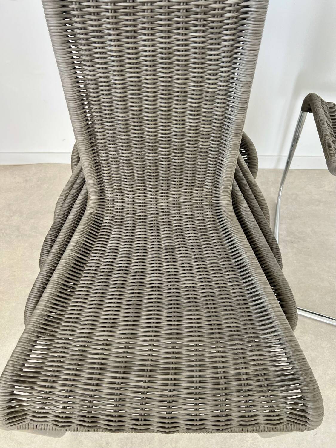 Set of 8 Tecta designer tubular chairs, Bauhaus style, metal and vintage gray cane, 80s