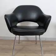 Set of 6 "Conference" chairs by Eero Saarinen for Knoll International