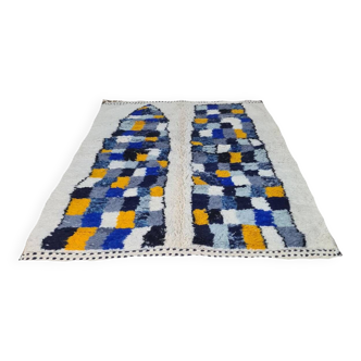 Handmade wool Berber rug 250 x 150 cm