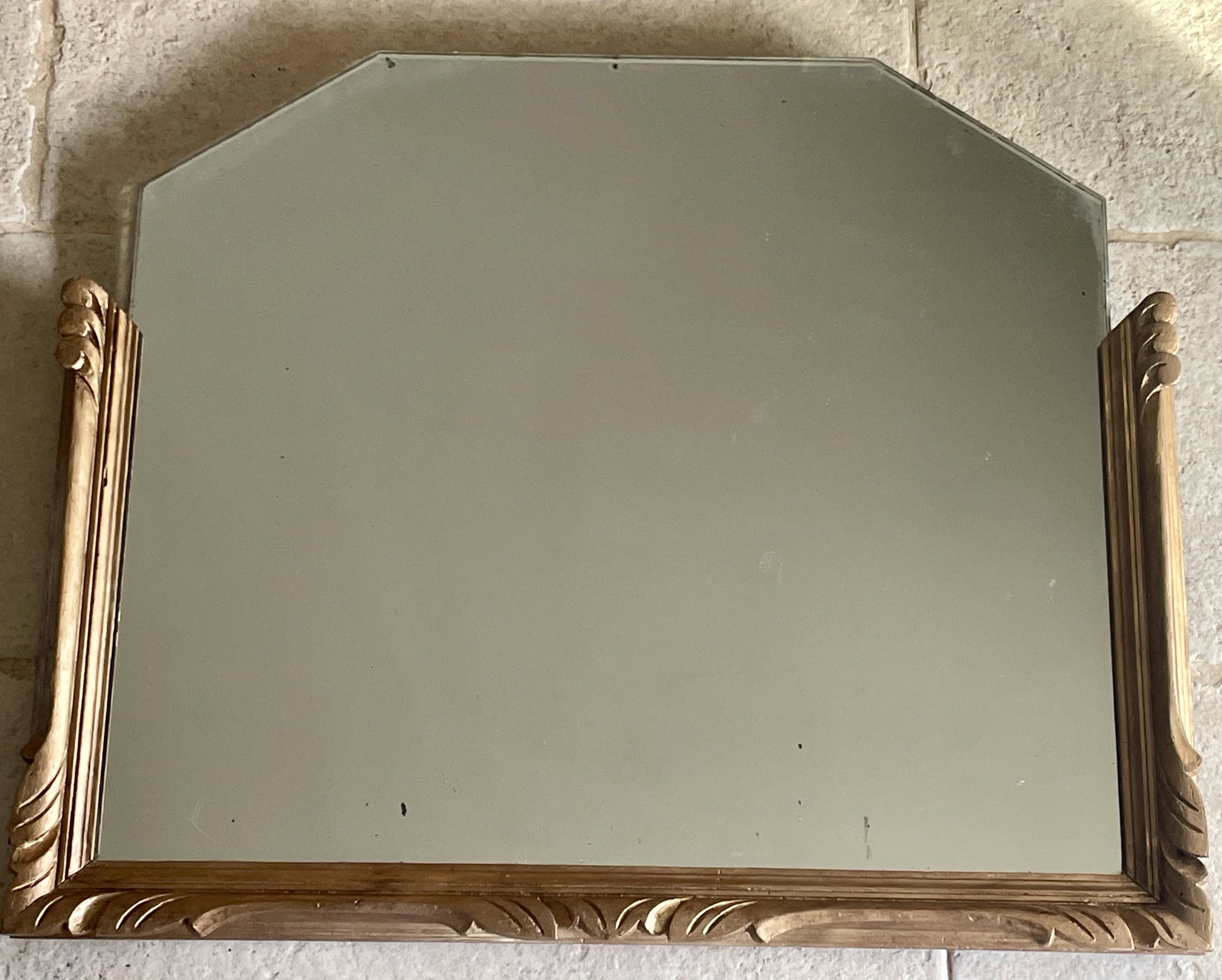 Miroir Art déco en bois doré 74x61
