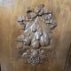 Paire de portes en bois sculpté en noyer