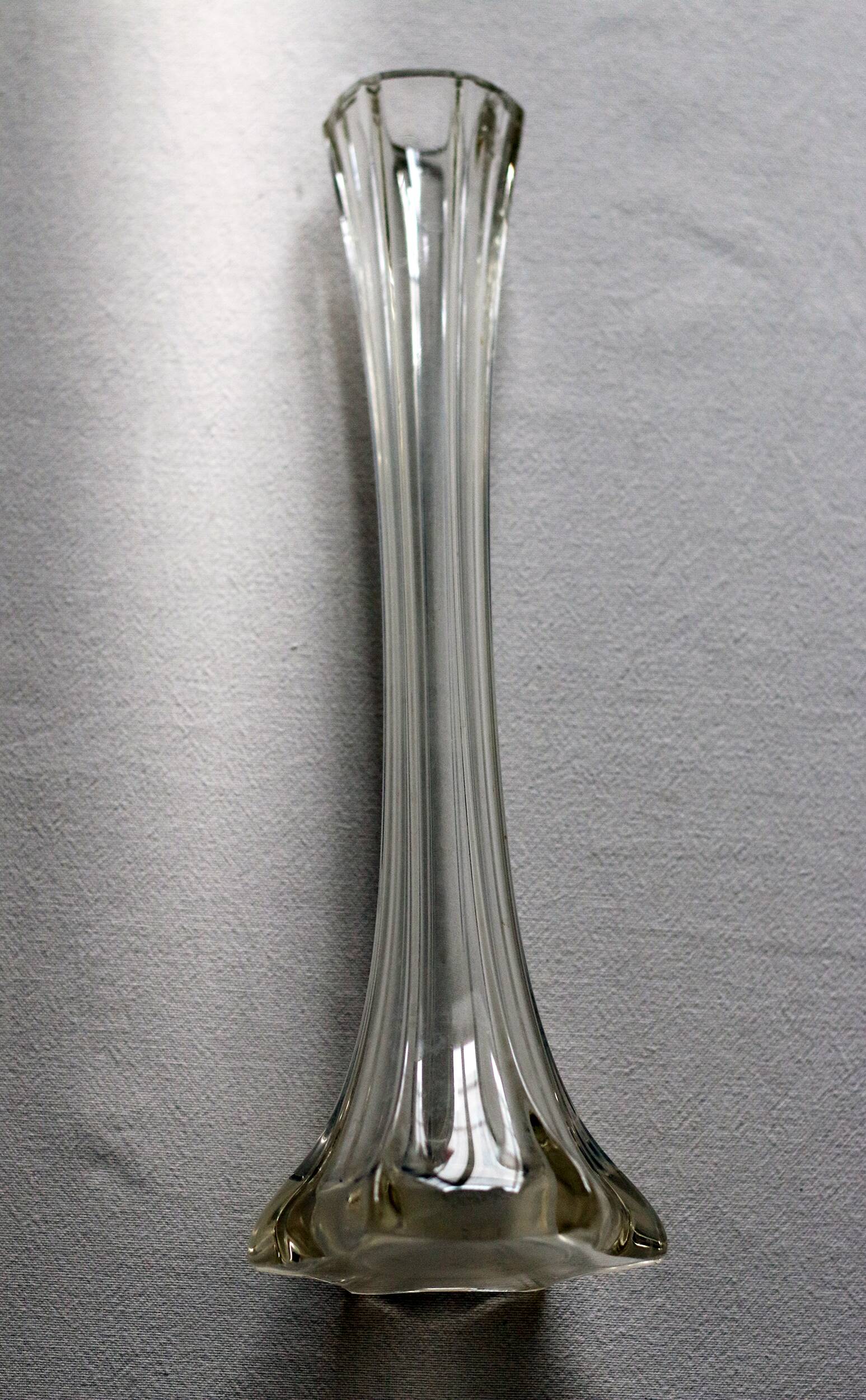 Art Deco glass soliflore vase