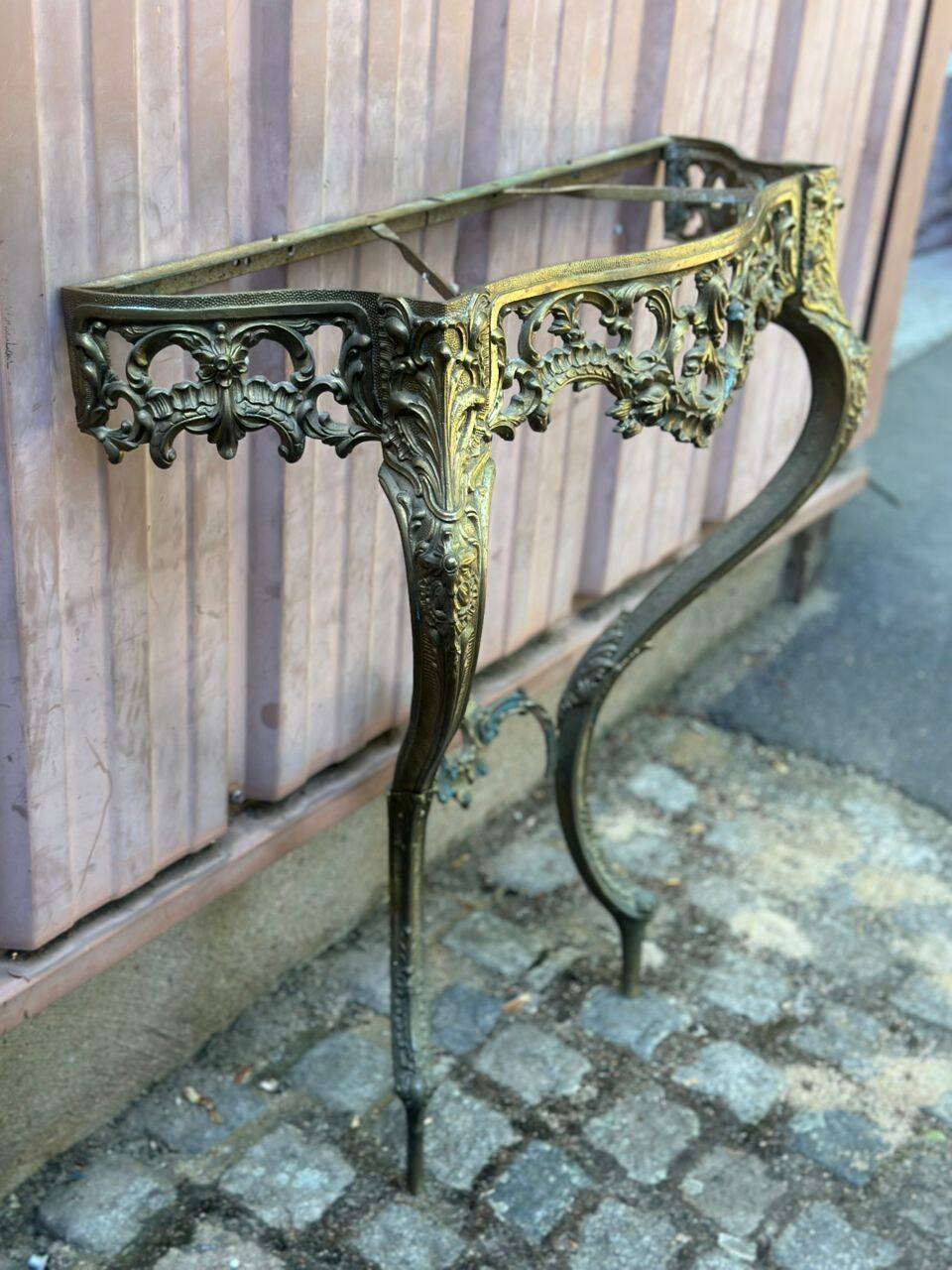 Console d'applique murale de style Louis XV bronze doré et marbre vert XIXè