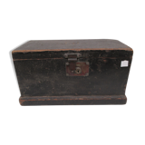 small chest in English pine.