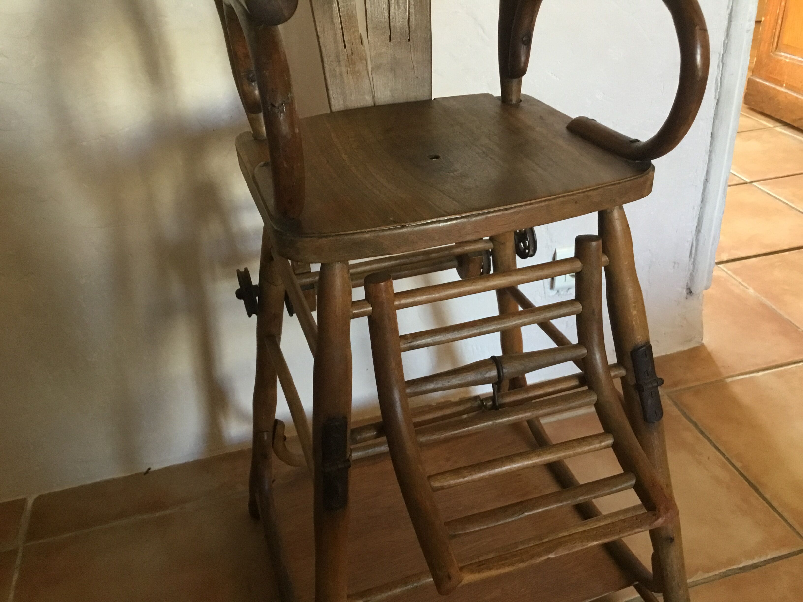 Baby Baumann children's chairs 1926-1928 at palmettes