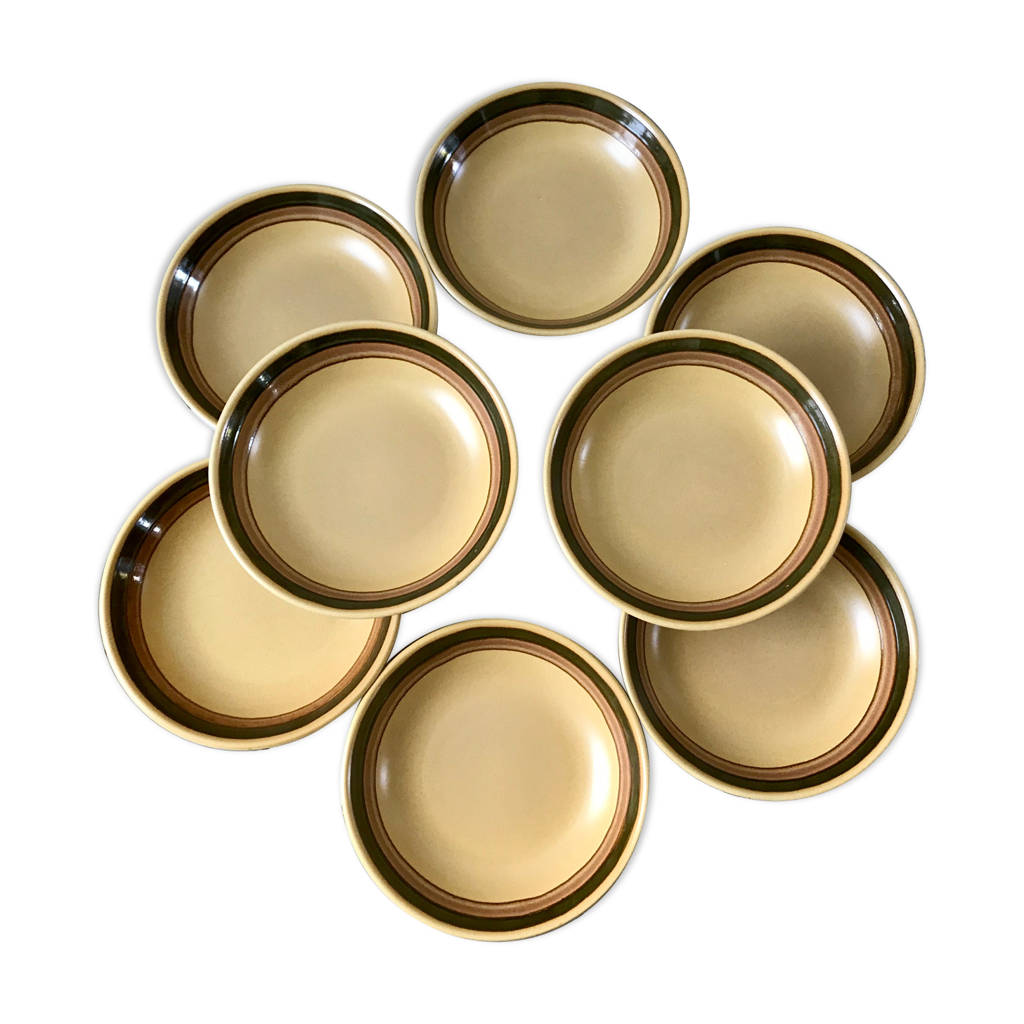 Set of 8 hollow plates in vintage sandstone 70s